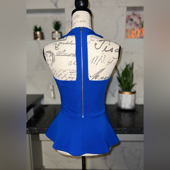 NWT - Express - Women’s size small, zip back, fitted peplum style - Picture 2 of 4